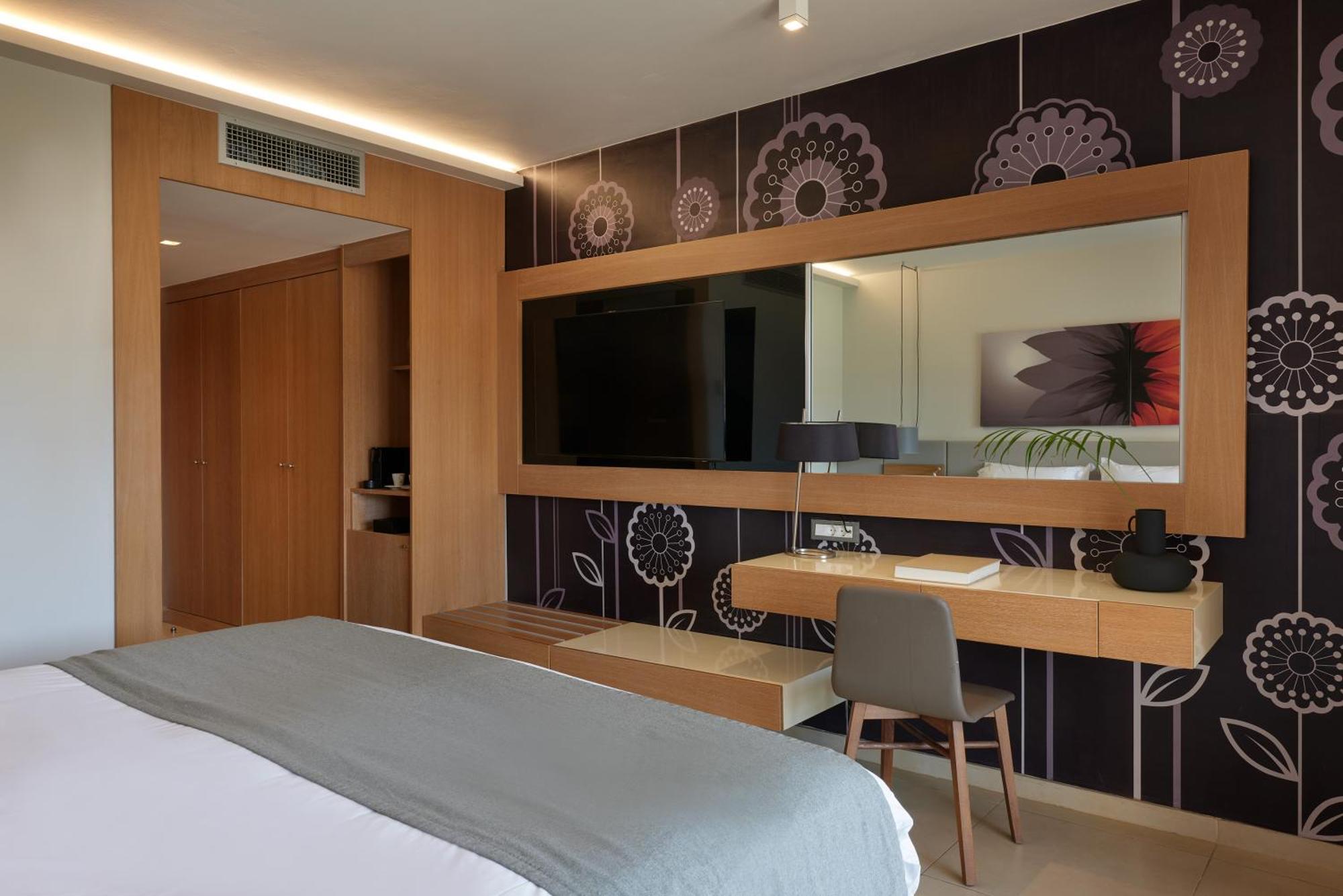 Hotel Atlantica Kalliston - Adults Only Stalos